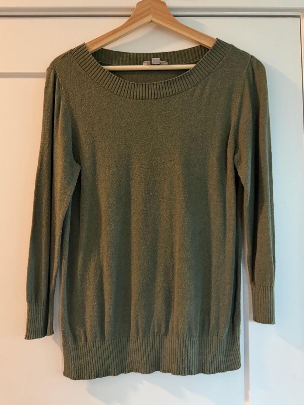Loft Olive Green Women’s Sweater - Classic Boatneck